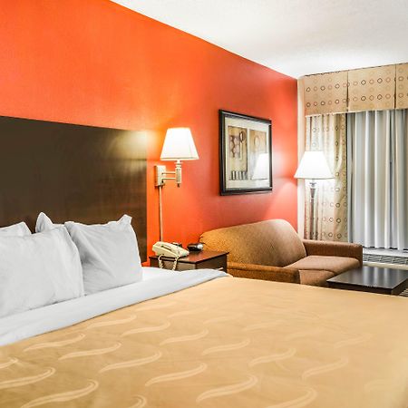 Quality Inn Олбани Екстериор снимка