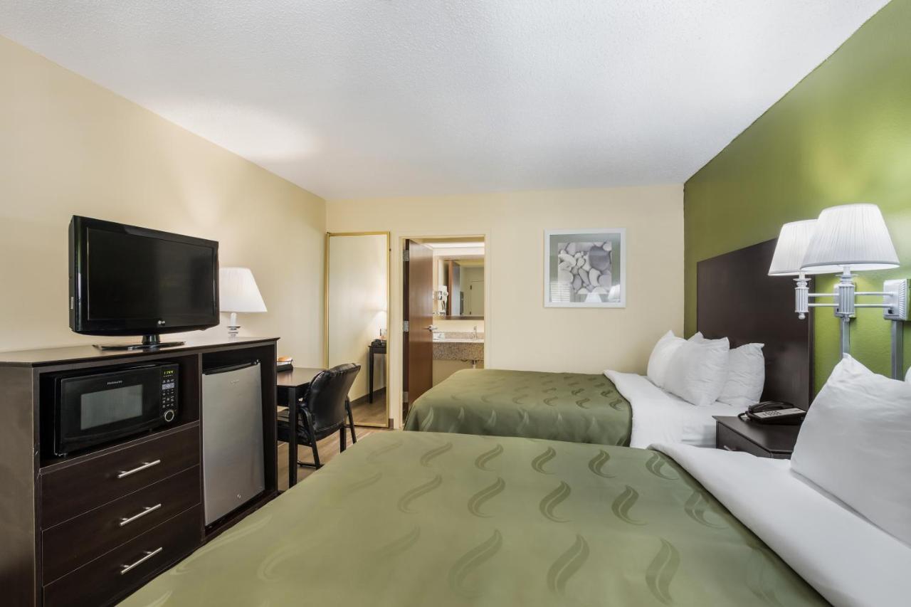 Quality Inn Олбани Екстериор снимка