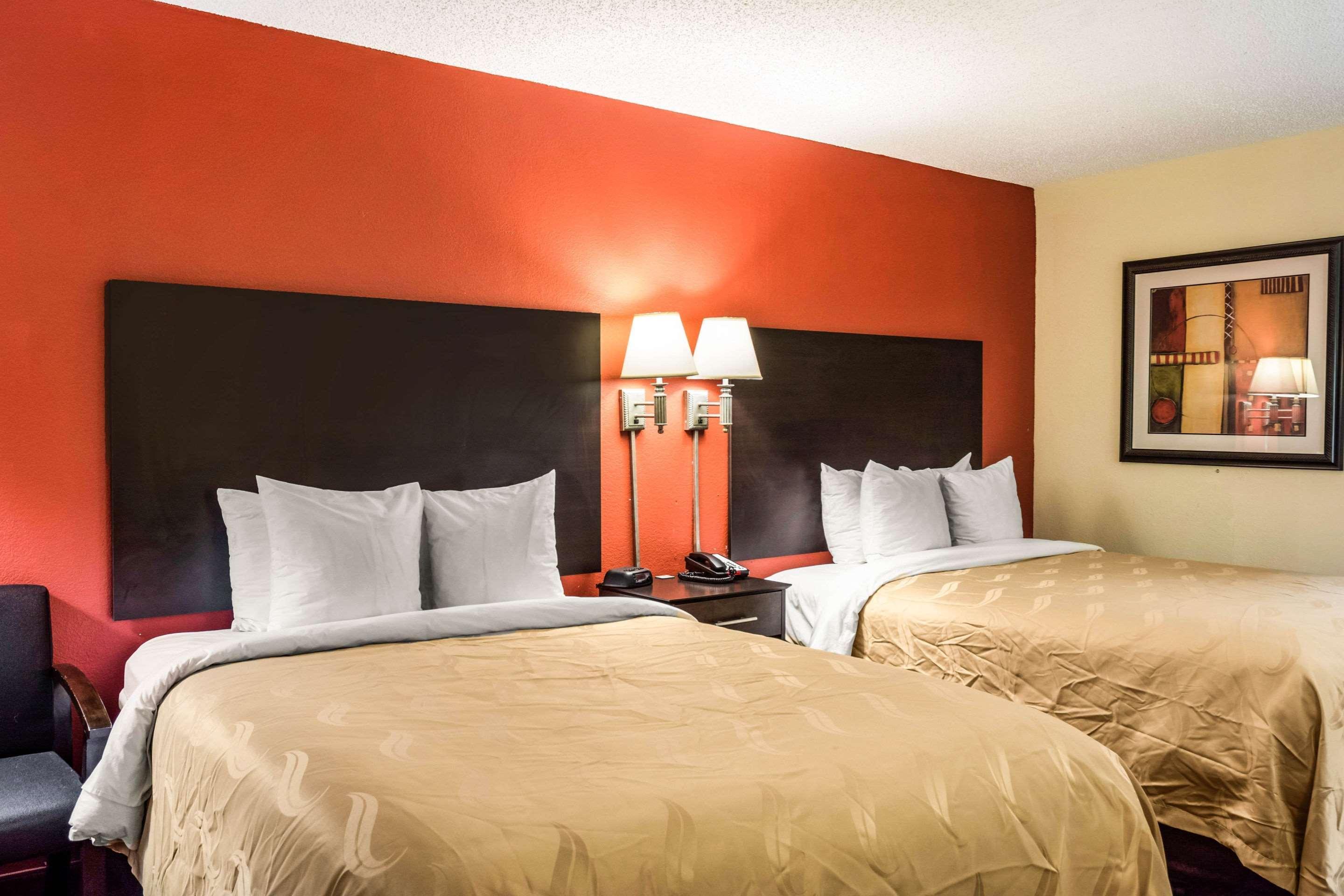 Quality Inn Олбани Екстериор снимка