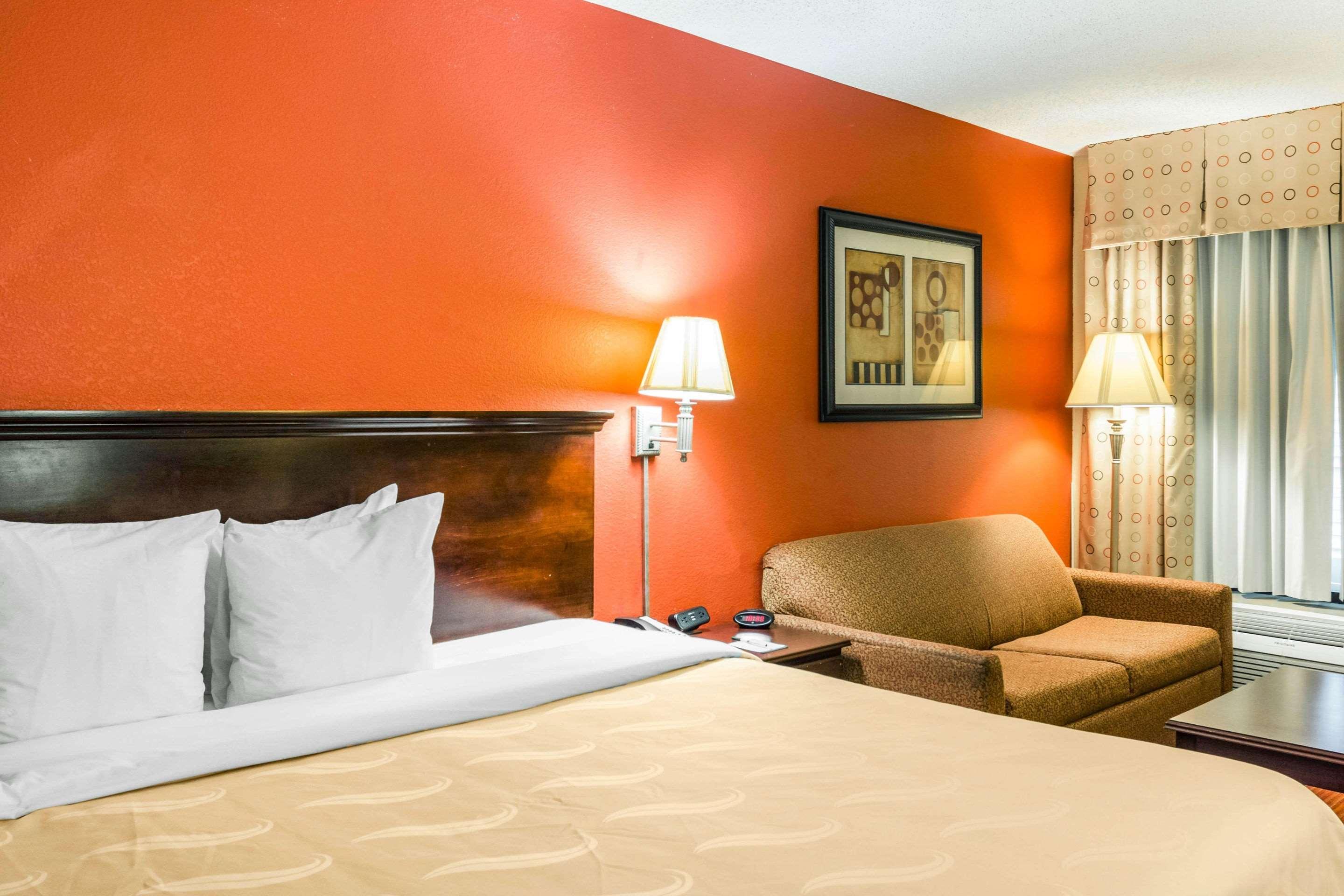 Quality Inn Олбани Екстериор снимка