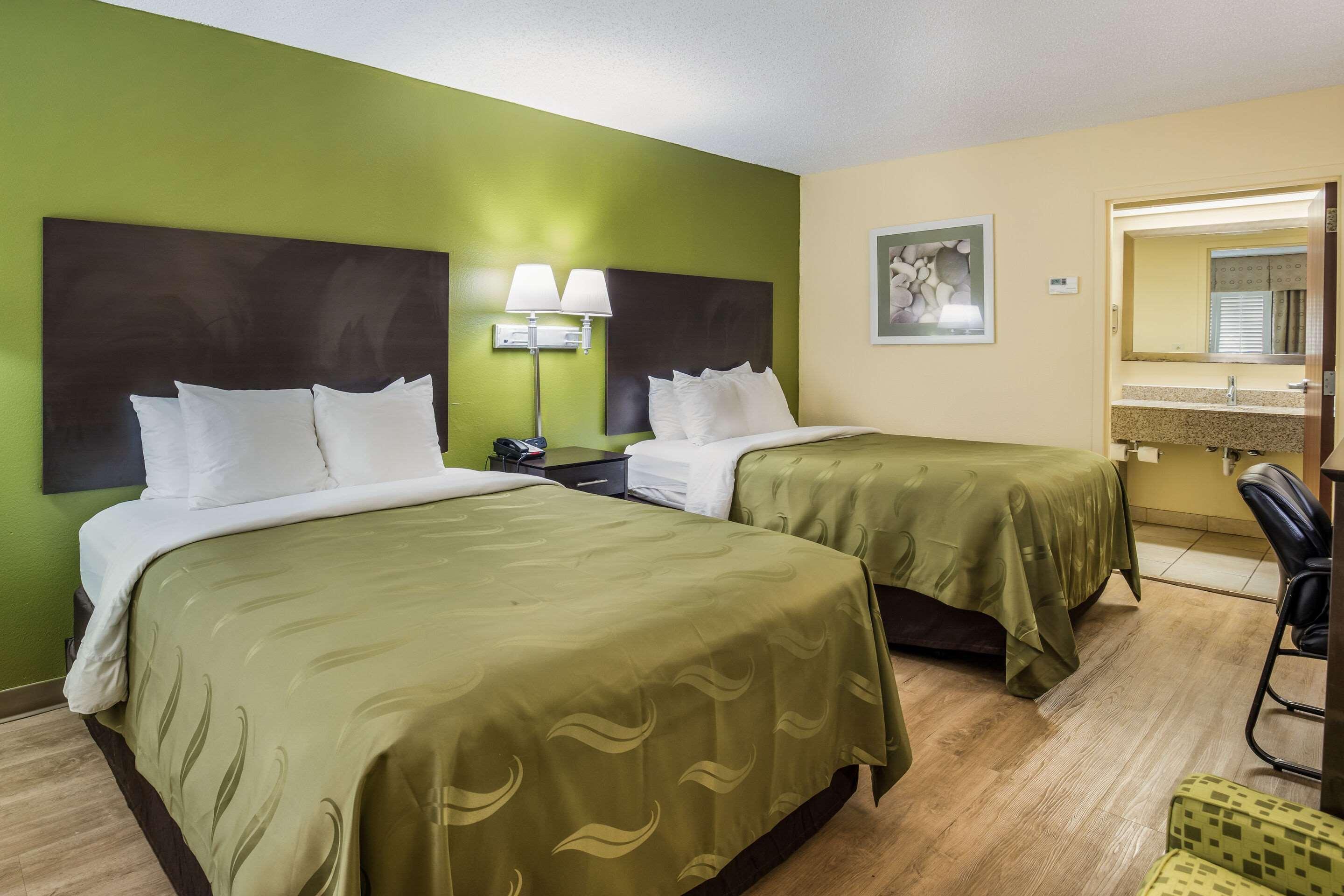 Quality Inn Олбани Екстериор снимка