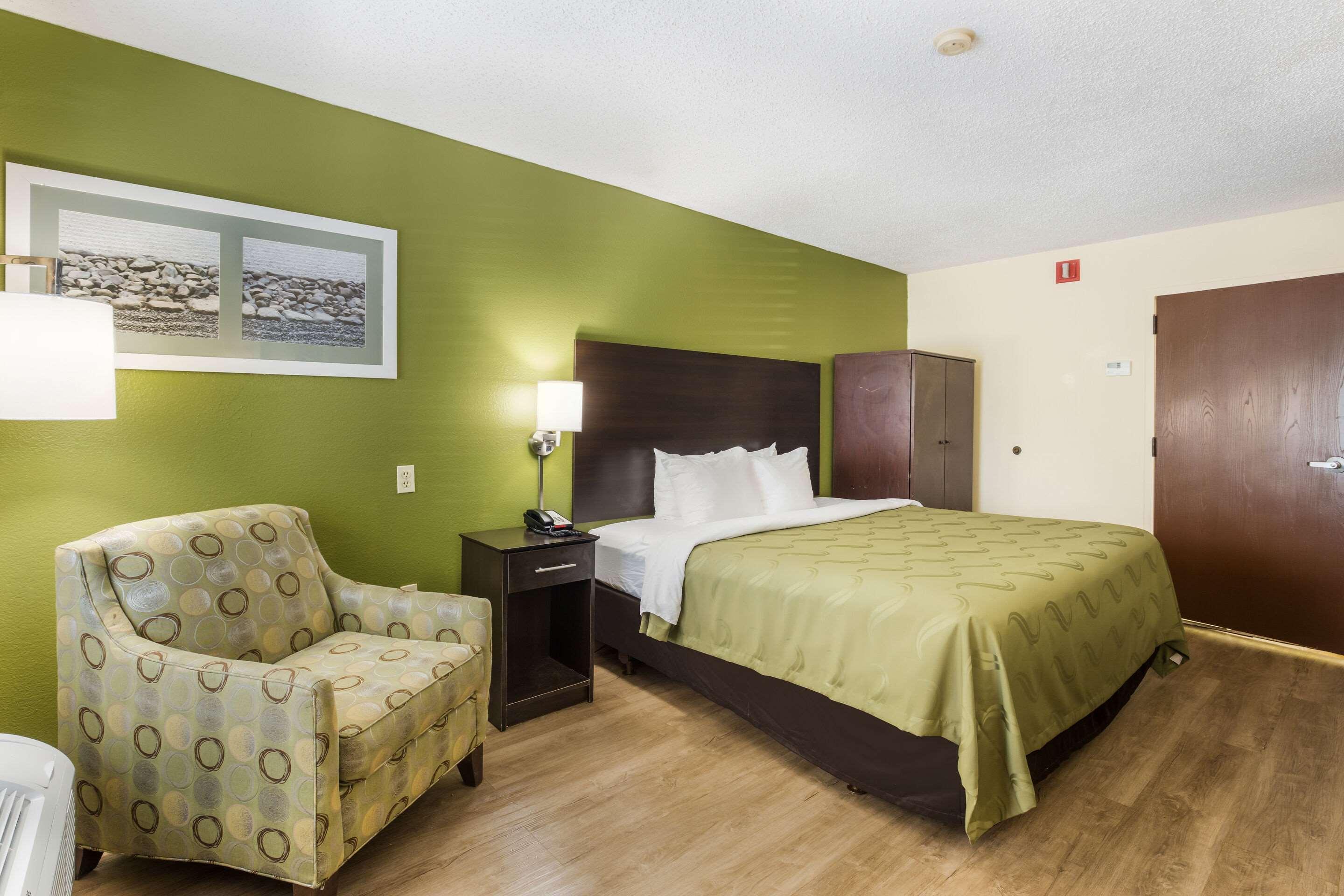 Quality Inn Олбани Екстериор снимка