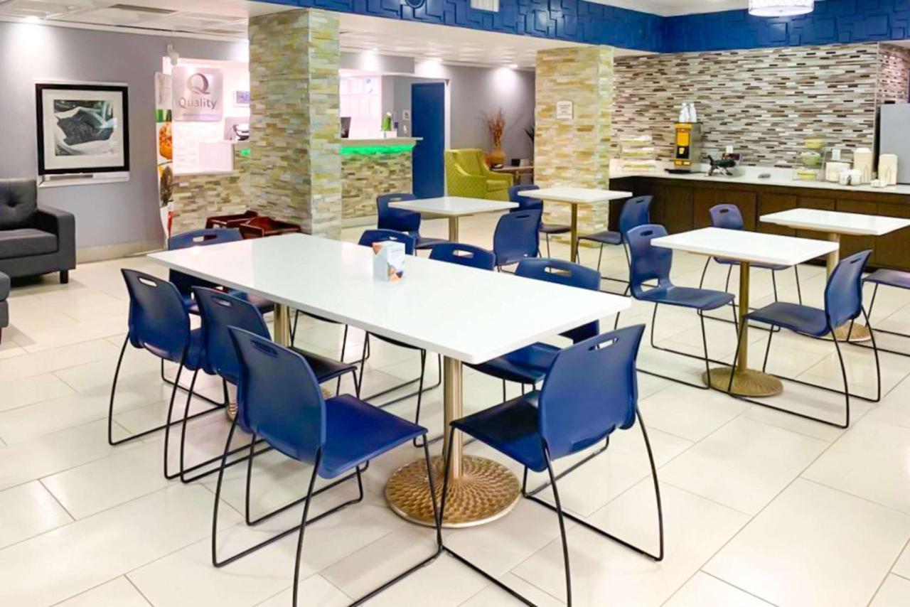 Quality Inn Олбани Екстериор снимка