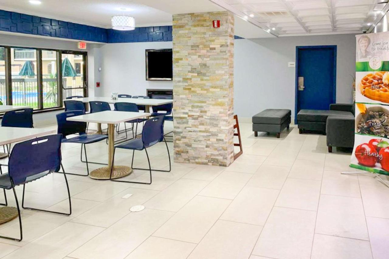 Quality Inn Олбани Екстериор снимка